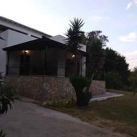 Hidden Paradise 公寓式酒店 3*