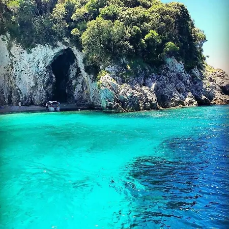 Hidden Paradise 3*