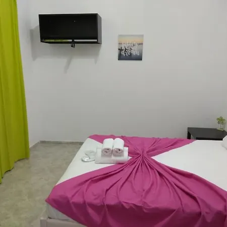 Hidden Paradise Aparthotel